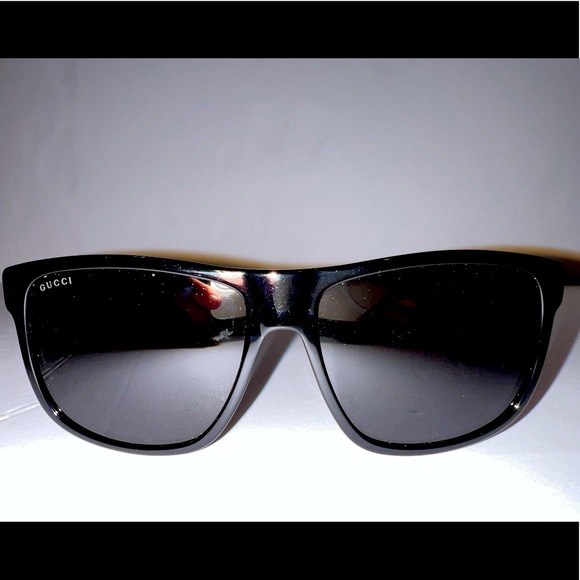 GUCCI GG0010S 001
BLACK MEN'S SUNGLASSES - Picture 3 of 16
